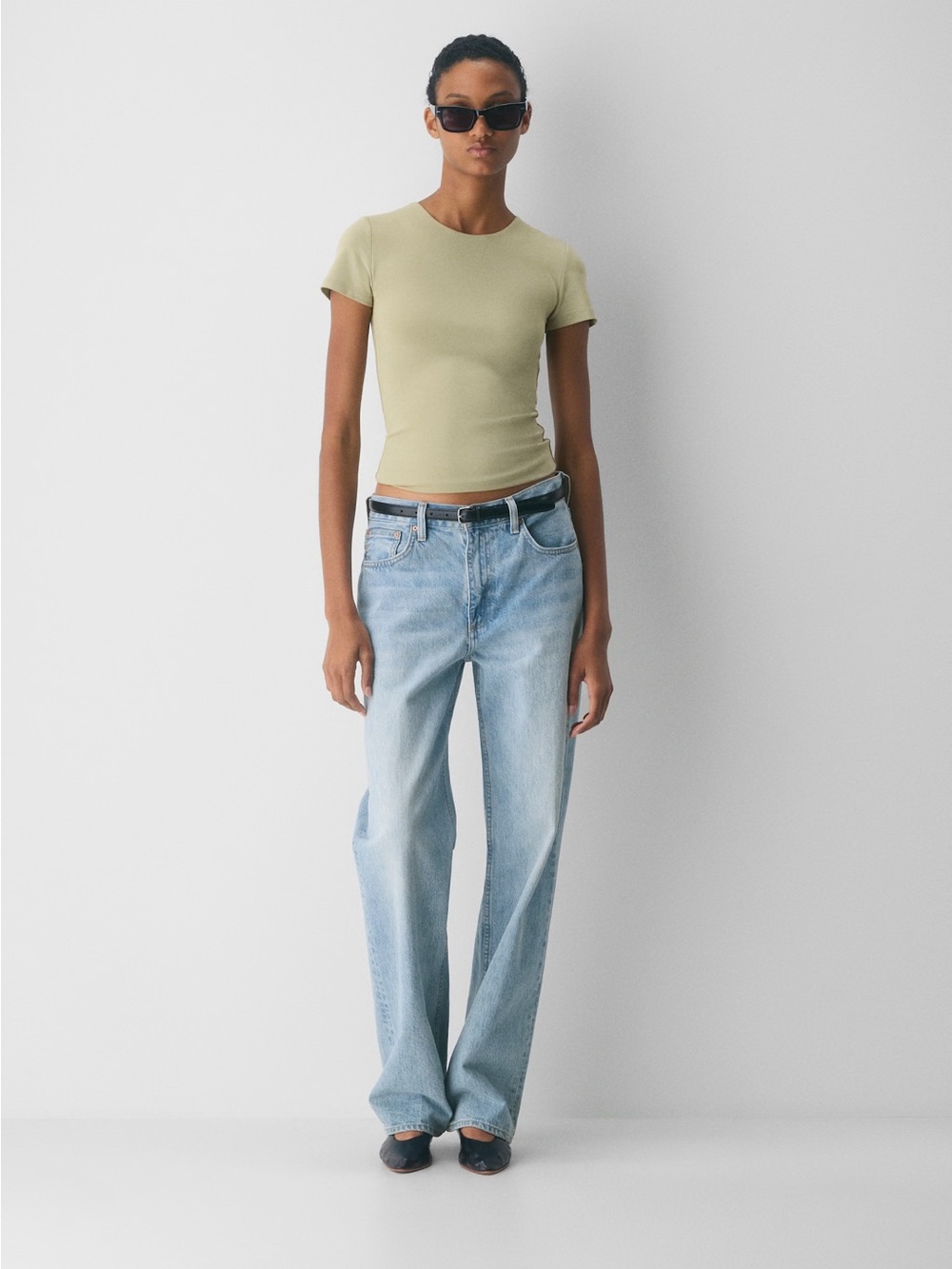 NWT Aritzia Original Contour Marvel Crew T-Shirt Sz S